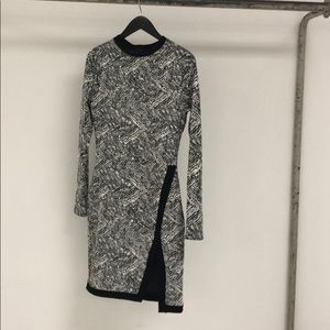 Knit L/S Dress